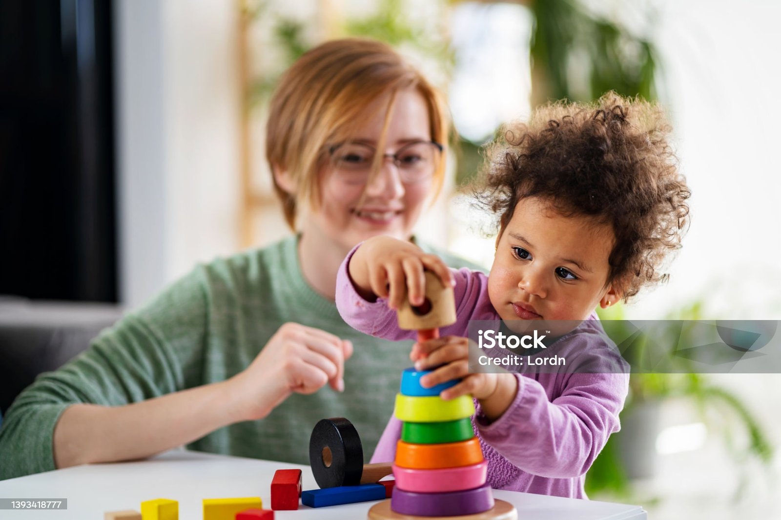 Quem nunca sonhou em viver na França? Conhecer a tão famosa Torre Eiffel, caminhar pelas lindas calçadas de Paris, tomar sol nas praias francesas, e apreciar um bom café e tudo que a culinária local pode lhe oferecer.